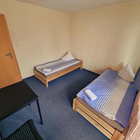 Wilanow House Hostel Warschau Buitenkant foto